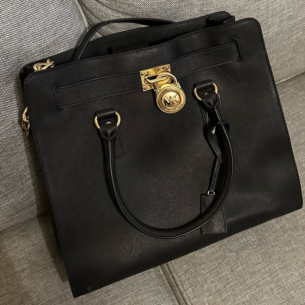 Black michael kors bag